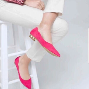 White House Black Market Bellamy Scalloped Pink Flats size 6.5 Barbie BarbieCore